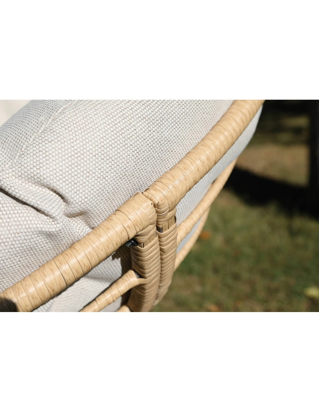 Fauteuil LOVE Pivotant En Aluminium Et Résine – Image 3